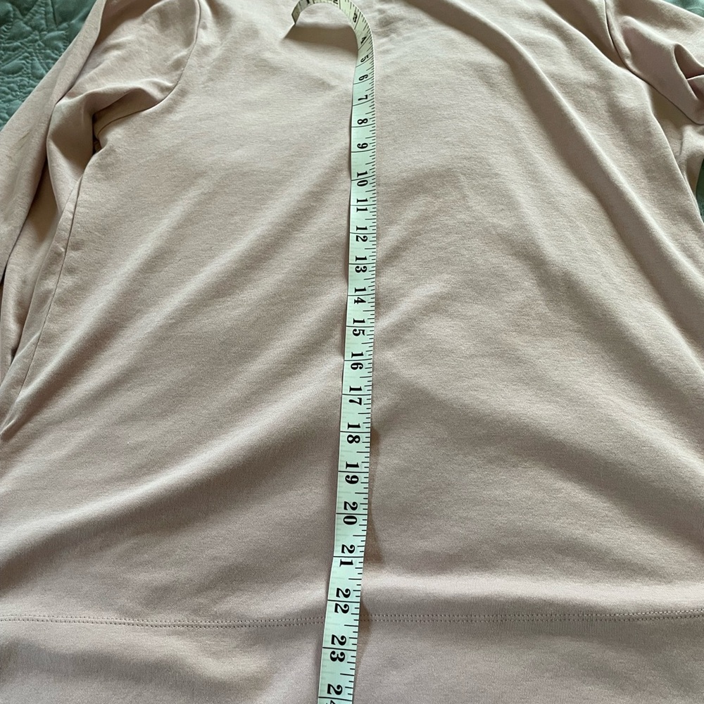 JJill L pink tunic. V neck. - Picture 2 of 5